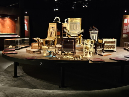 King Tut-ing 050824